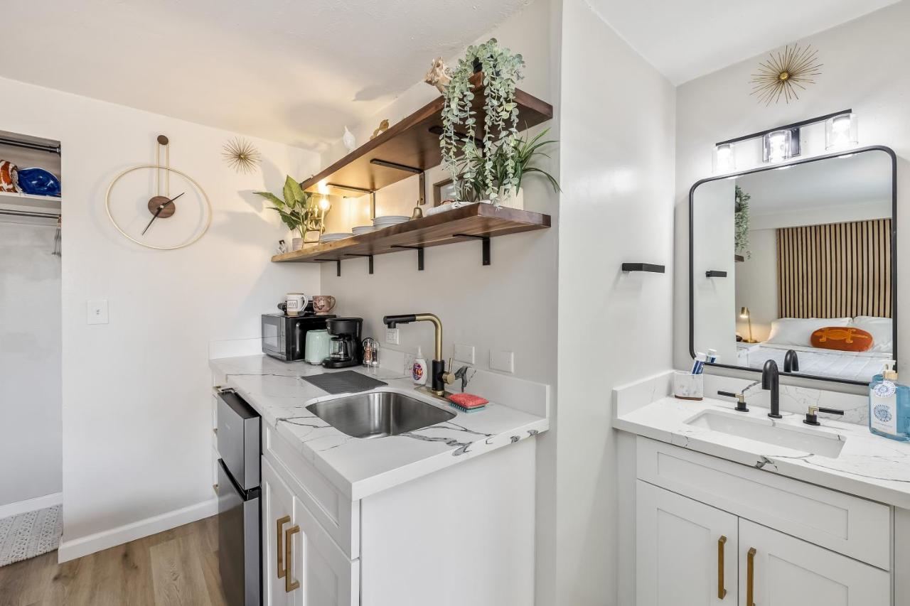 Bright & Cozy Condo Unit With Balcony! Honolulu Ngoại thất bức ảnh