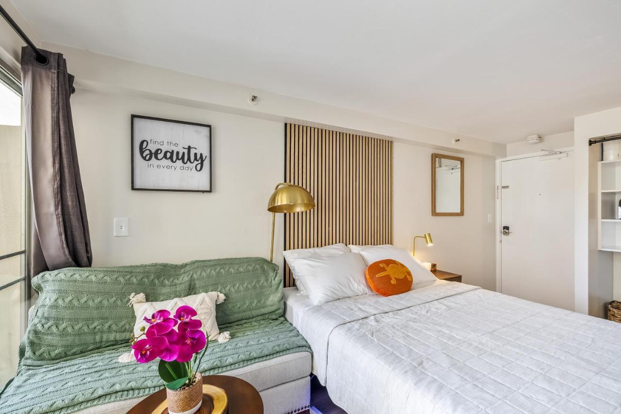 Bright & Cozy Condo Unit With Balcony! Honolulu Ngoại thất bức ảnh